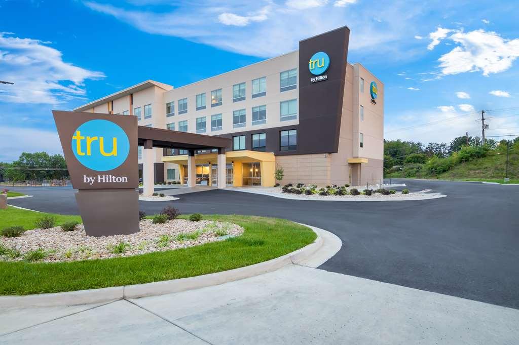 Tru by Hilton Lexington