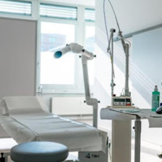 Nagelneu Laser Frankfurt