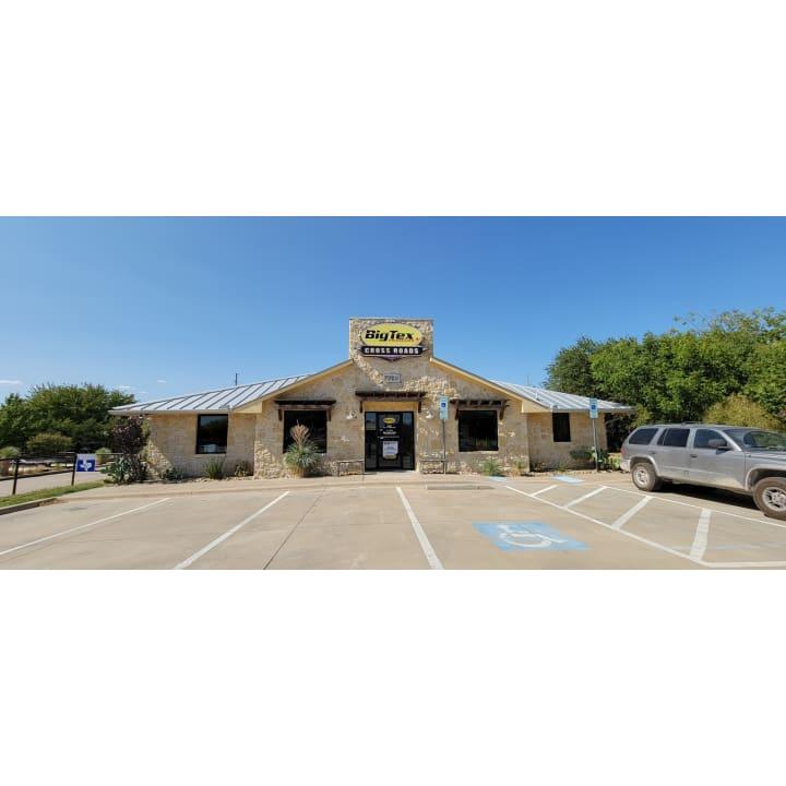 Big Tex Trailer World - Truckfitters