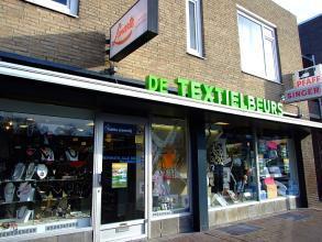 De Textielbeurs Naaimachines Bernina Brother Singer PFAFF Brother