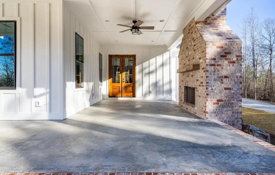 T & J Vinyl Exteriors Inc