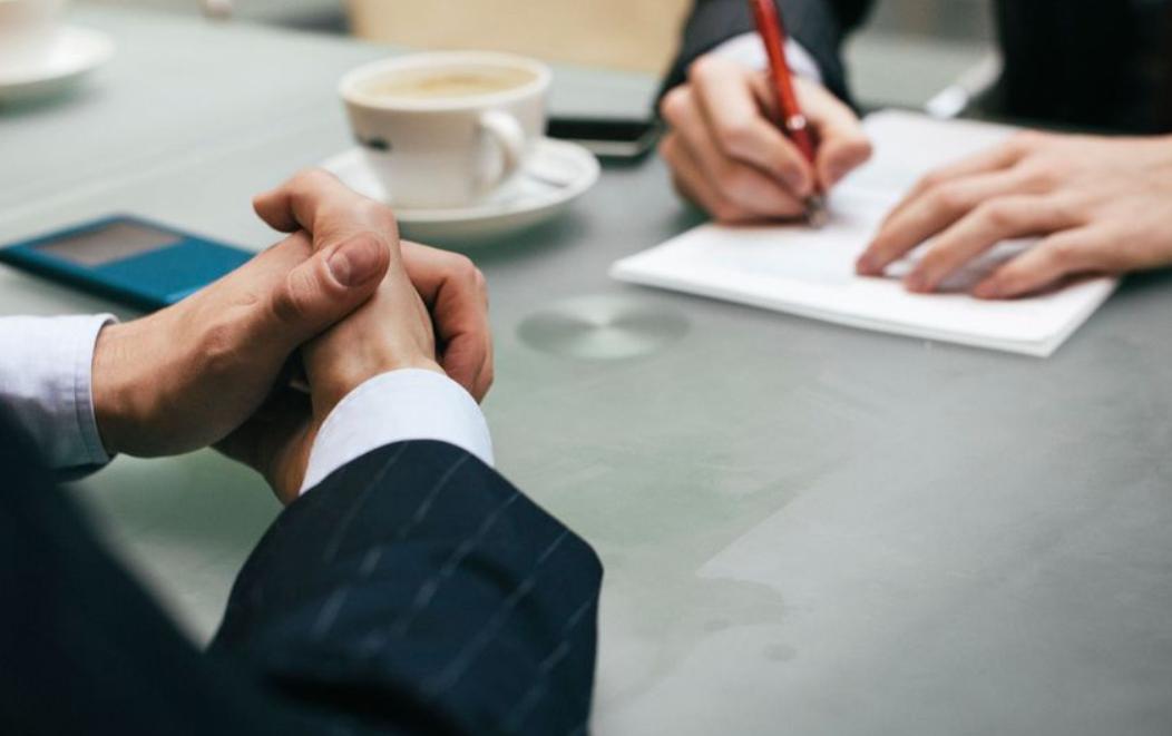 Robert D Ruzich & Associates