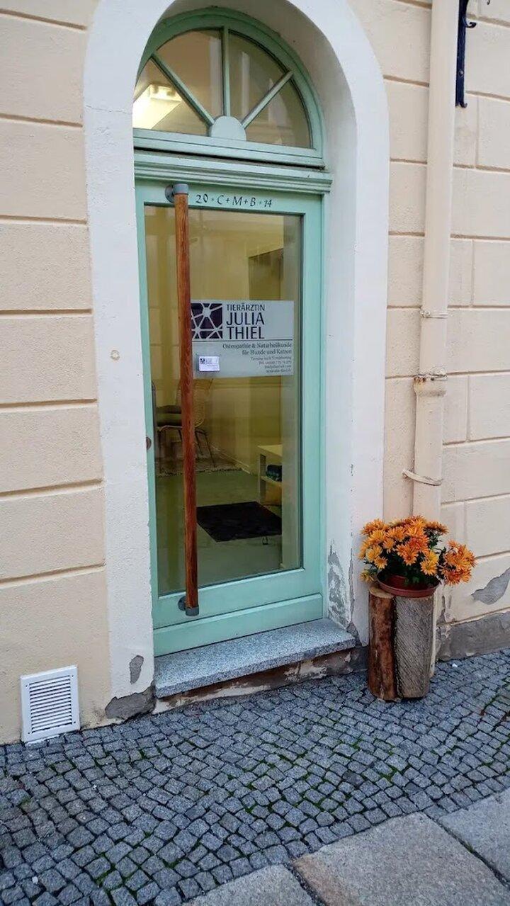 Tierärztin Julia Thiel