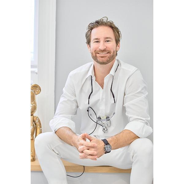 Dr. Lucas Nahler