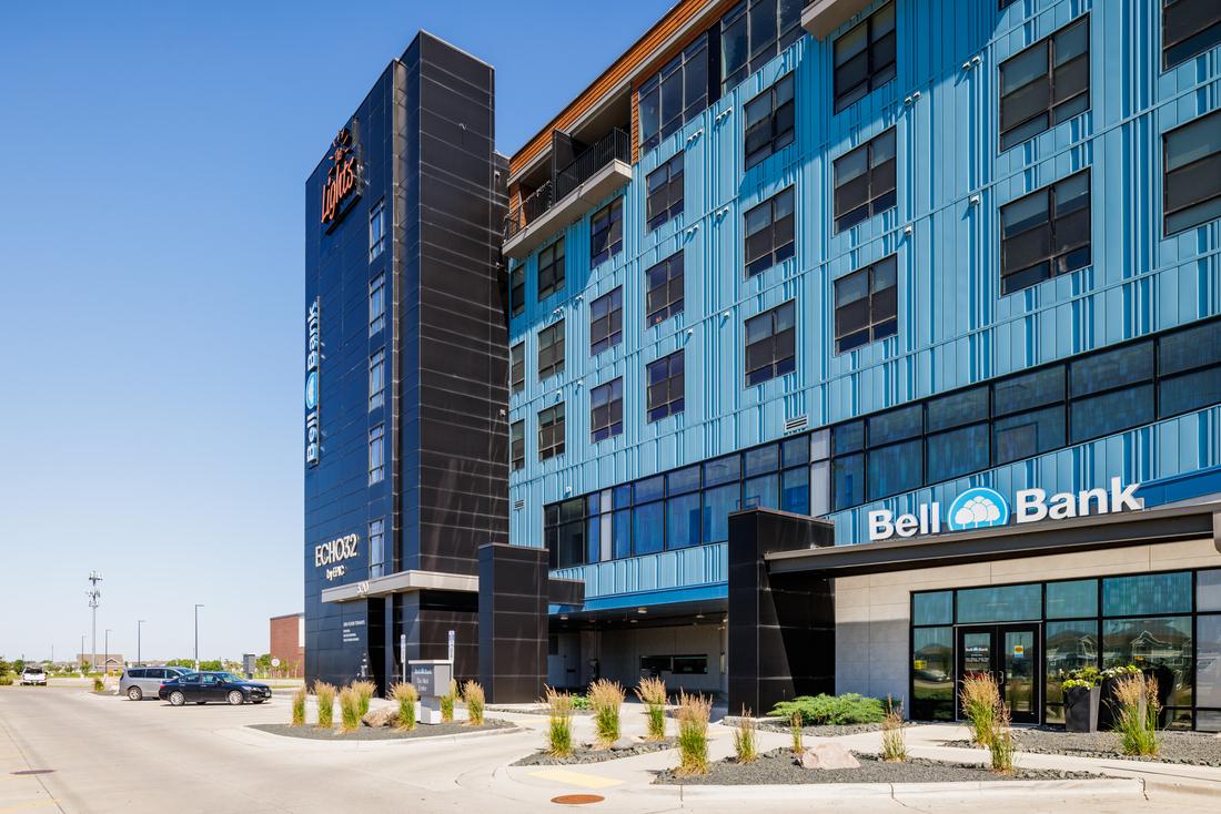 Bell Bank, Sheyenne 32