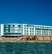 Courtyard by Marriott Erie Bayfront