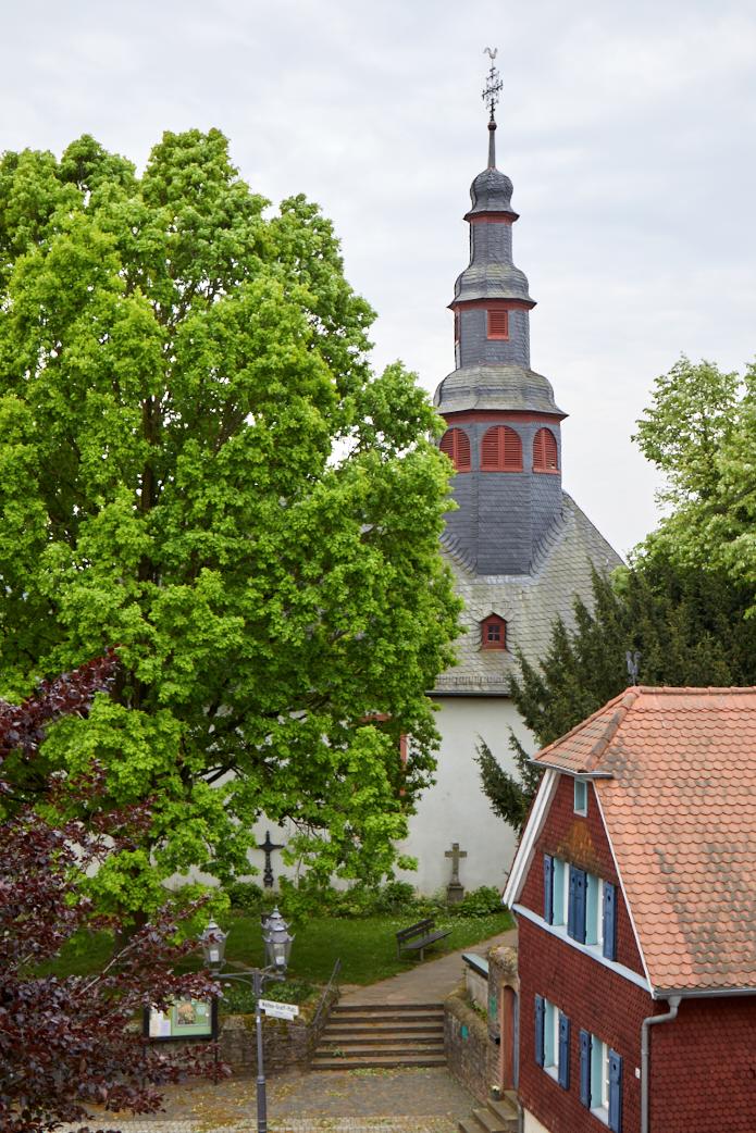 Evangelische Kirche Dortelweil - Evangelische Auferstehungsgemeinde Bad Vilbel