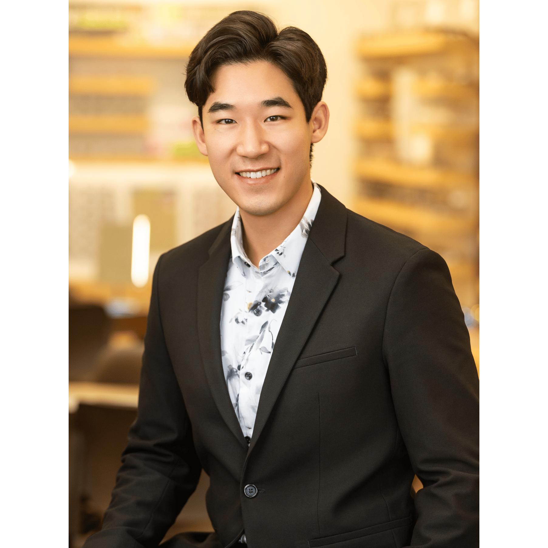 Dr. Yau and Associates