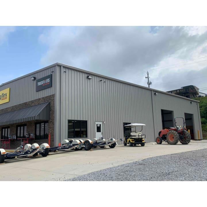 Big Tex Trailer World - Truckfitters