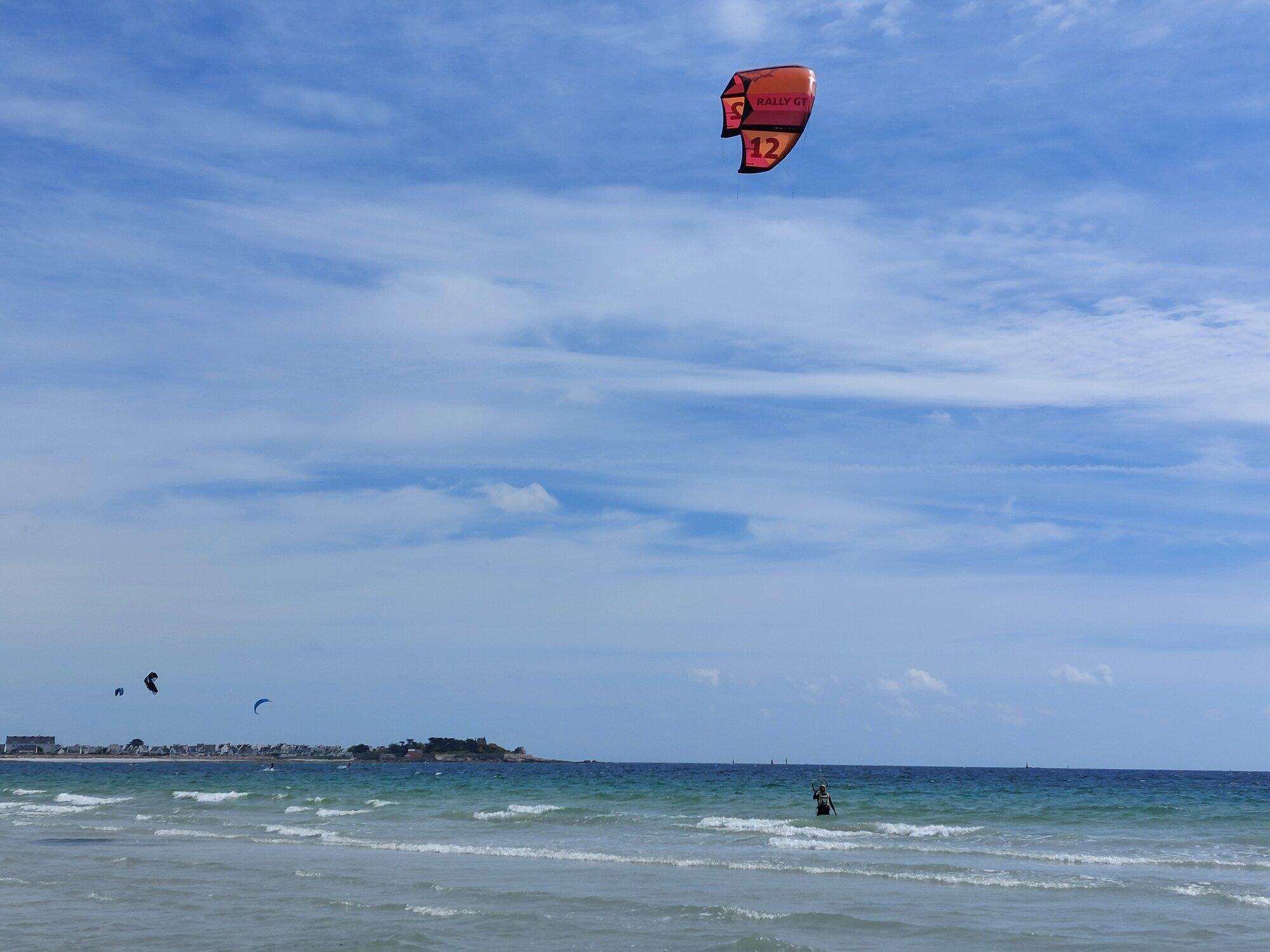 BZHKITE et wingfoil, école de kitesurf et wingoil en finistère sud