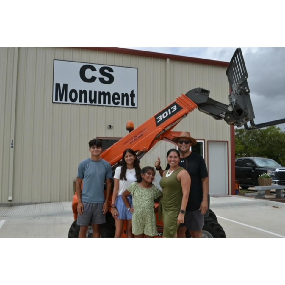 College Station Monument, LLC