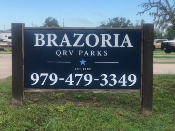 Brazoria RV Park by QRV