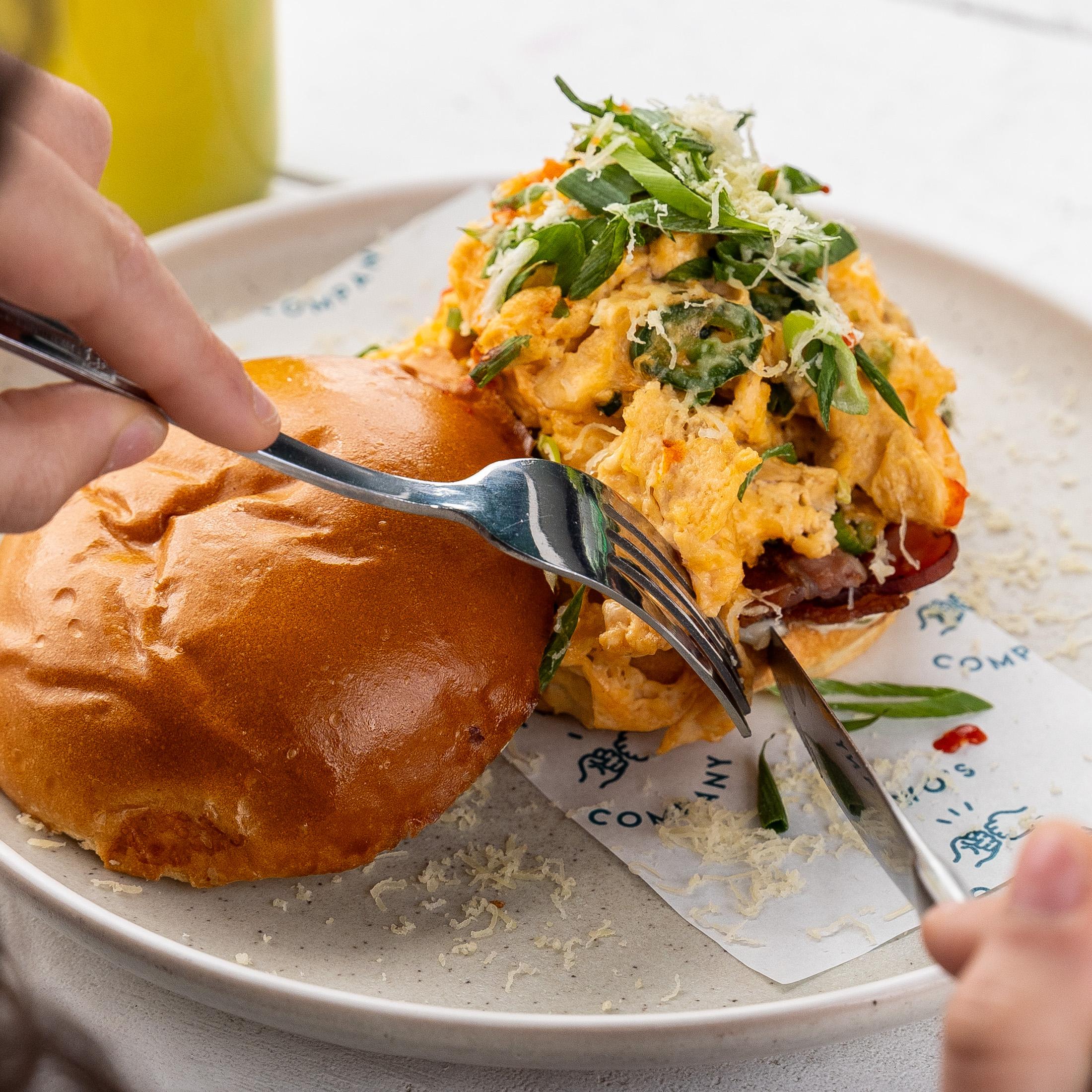 Two's Company Cafe - Pascoe Vale