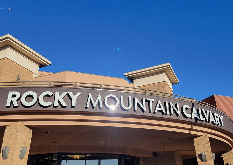 Pinnacle Signs And Graphics, LLC