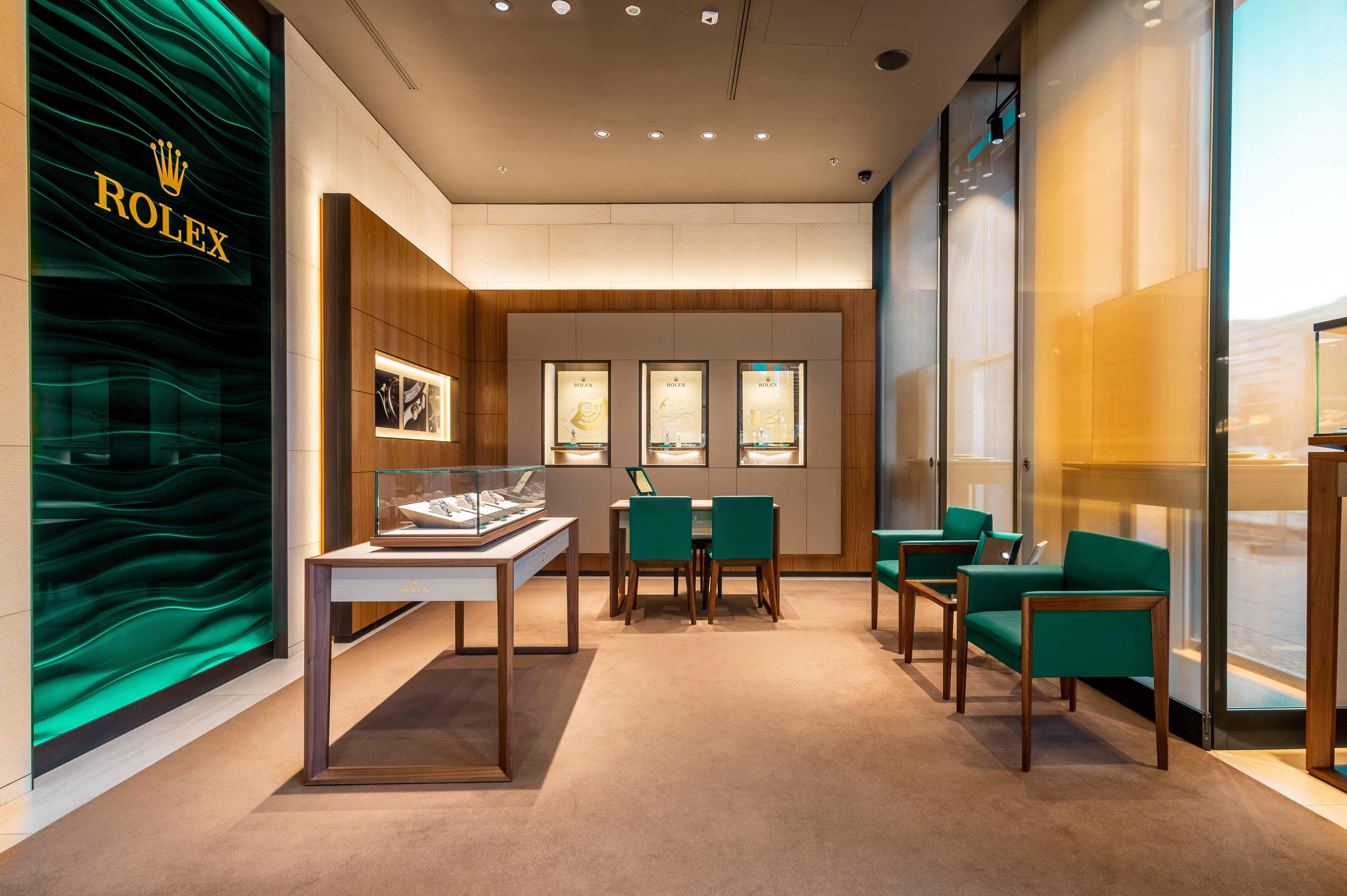 W.KRUK Warszawa Plac Trzech Krzyży – Official Rolex Retailer