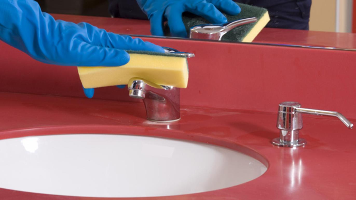 Løten Utleie og Vask AS