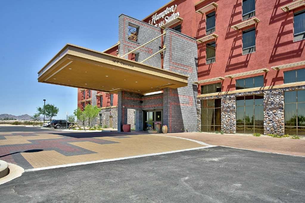 Hampton Inn & Suites Scottsdale at Talking Stick
