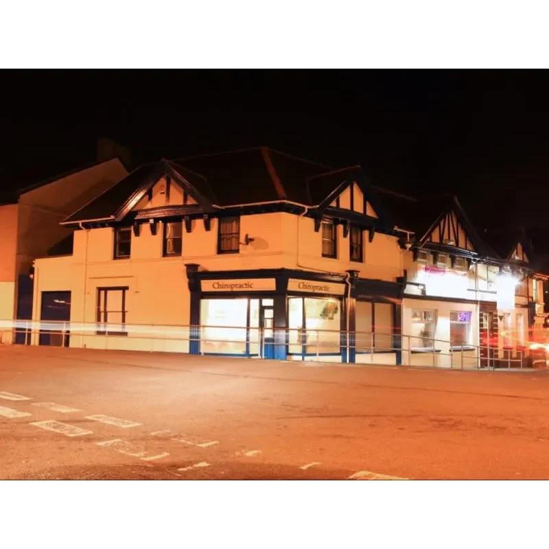 Live Life Chiropractic & Health Clinic Ltd