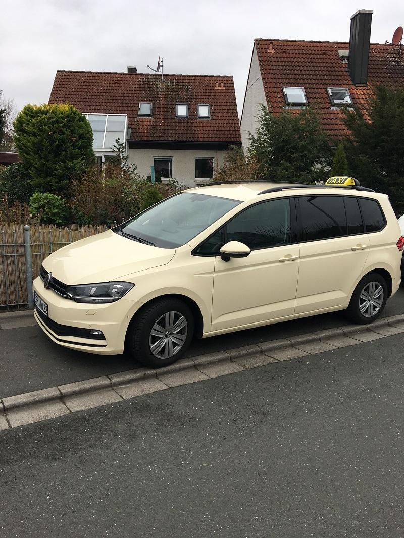 Yener Sentürk Taxi Null Zwei Zwei