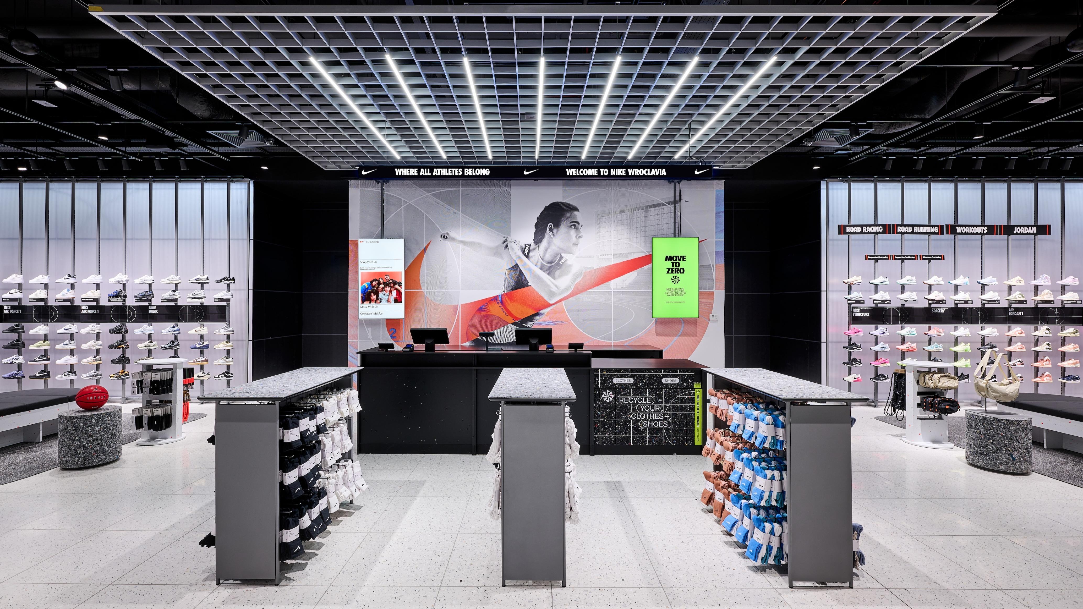 Nike Store Wroclavia (Partnered)