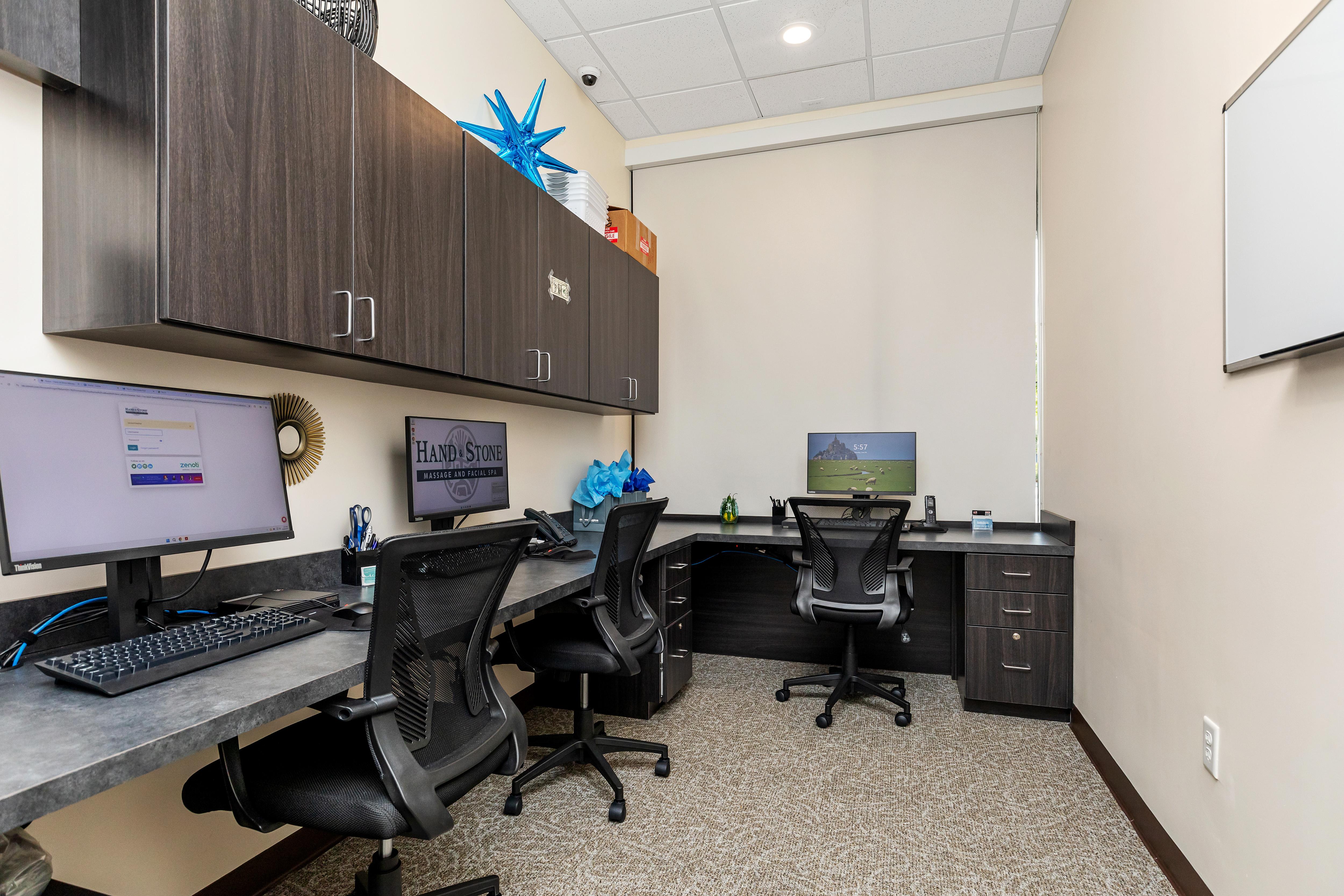 Hand & Stone Massage and Facial Spa