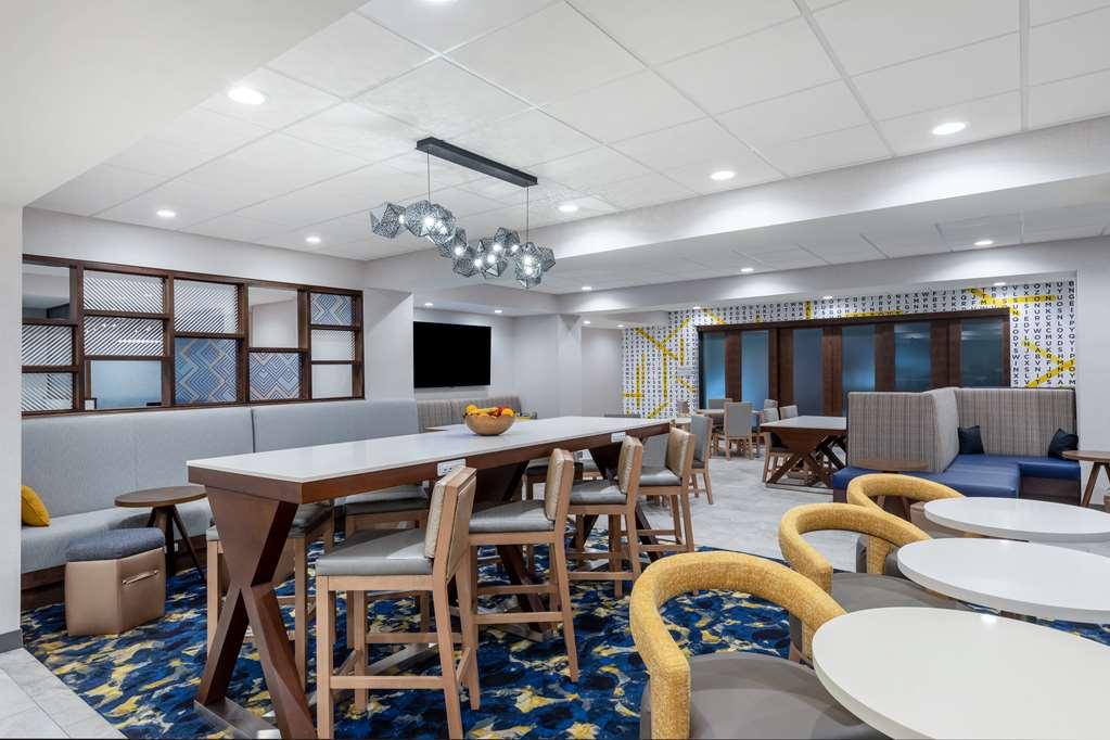 Hampton Inn Albertville