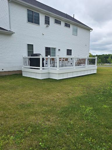Deck Experts LLC