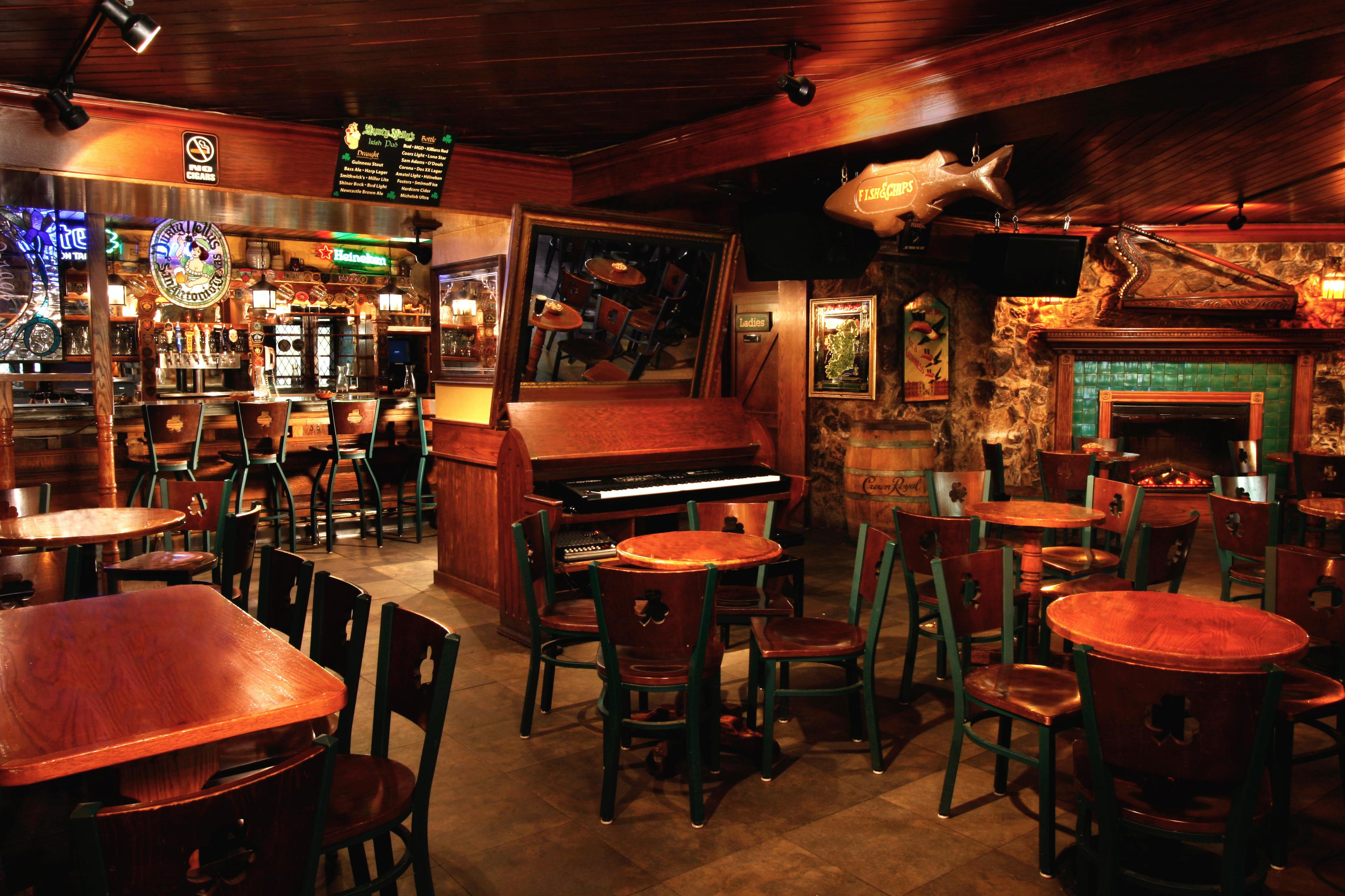 Durty Nelly's Irish Pub