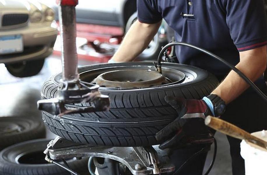 Pneuservis a autoservis Jaroškov