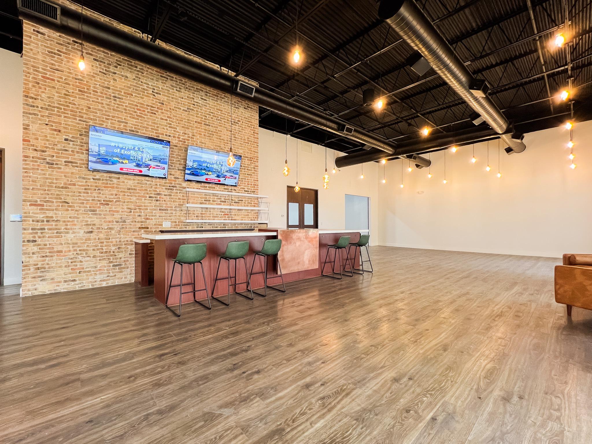 iLusso Exotic Car Dealership