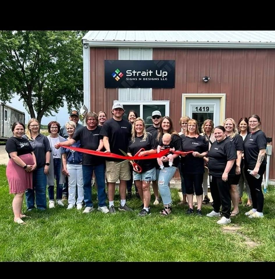 Strait Up Signs n Designs