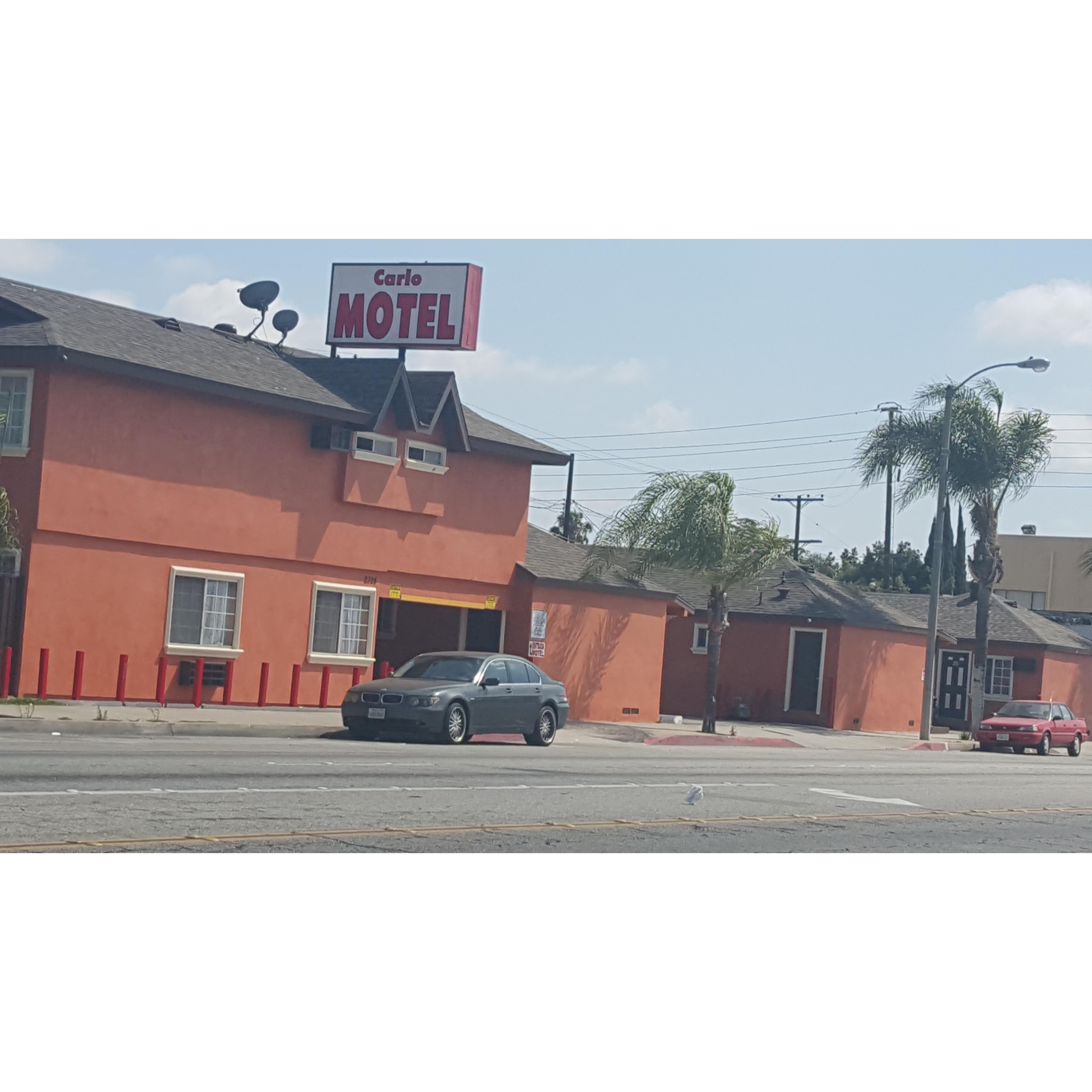 Carlo Motel