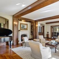 Hannelore Kaplan, VP William Raveis Real Estate