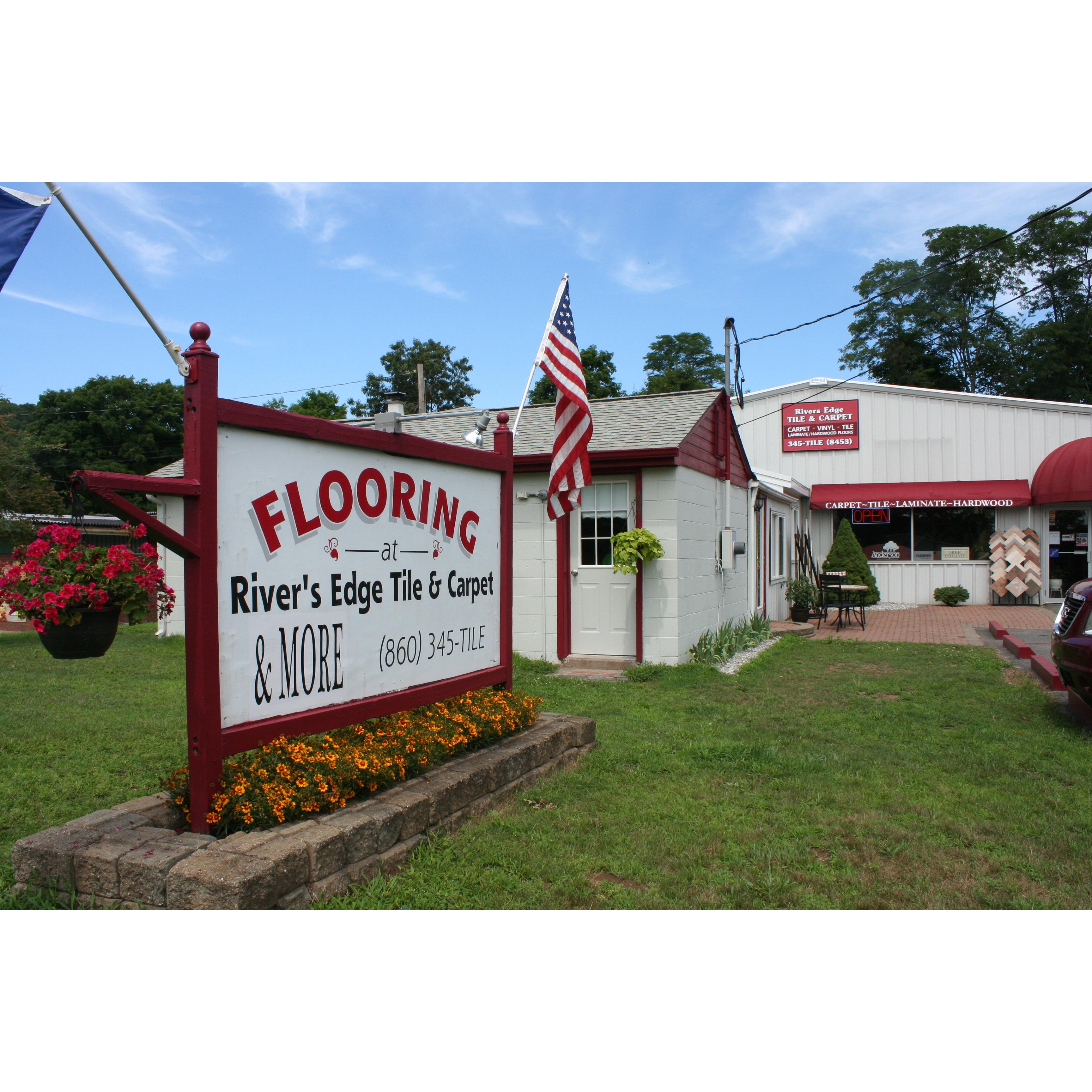 Rivers Edge Tile, Carpet & More