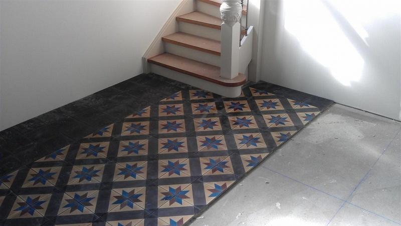 Tegelzetbedrijf/Tegelhandel R J van Netten