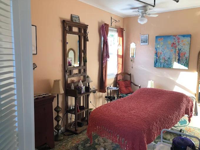 HandsOnHealing Massage And Skincare With Joanna