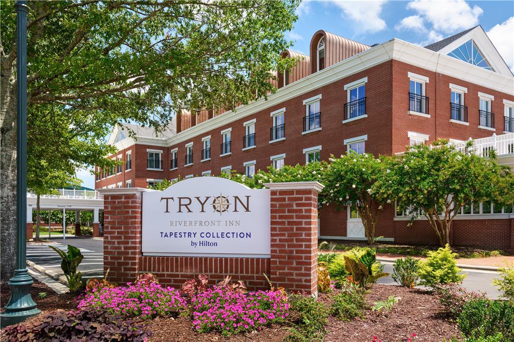Tryon Riverfront Inn New Bern, Tapestry Collection by Hilton