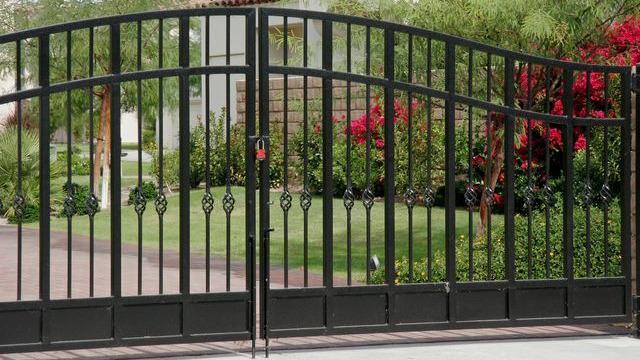 Louisiana Ornamental Ironworks & Fence