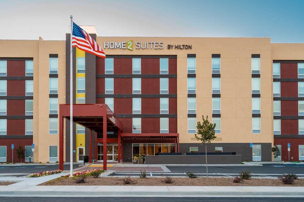Home2 Suites by Hilton Bakersfield