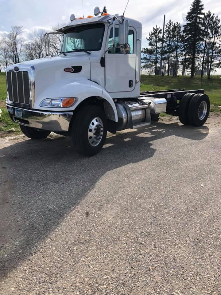 Dave's Auto Body & Towing