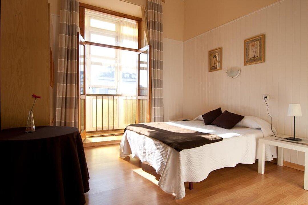 PLAZA POMBO B&B - HOSTAL