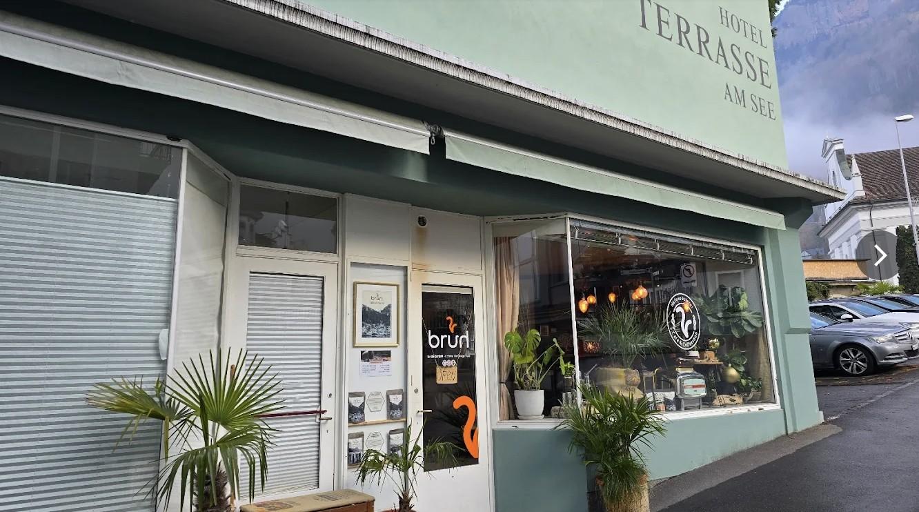 Brüh Hafenrösterei & Veganes Café | Echter Kaffeegenuss. Partner für Kaffeemaschinen & Bohnen in der Region Luzern / Sch