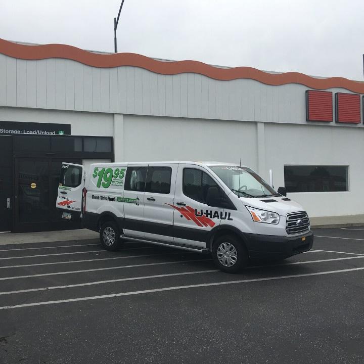 U-Haul Moving & Storage at Leffingwell Rd