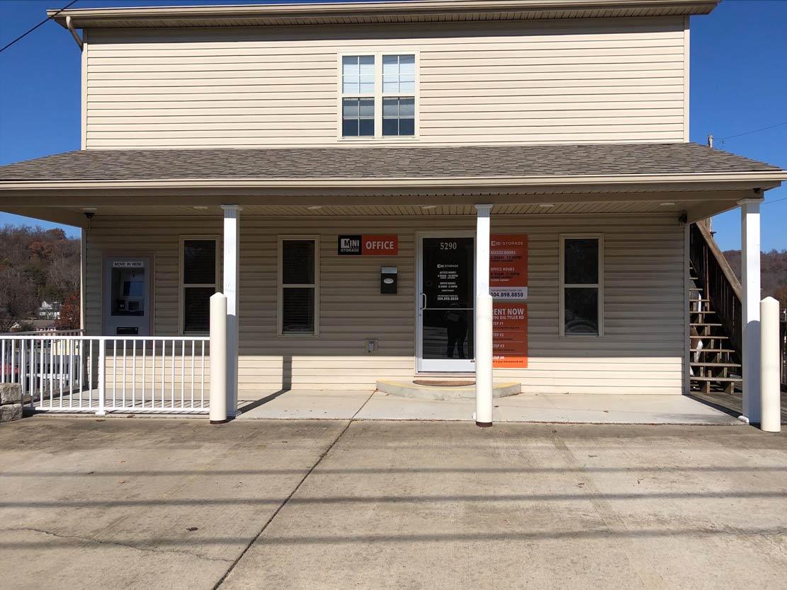 Mini Mall Storage - Cross Lanes