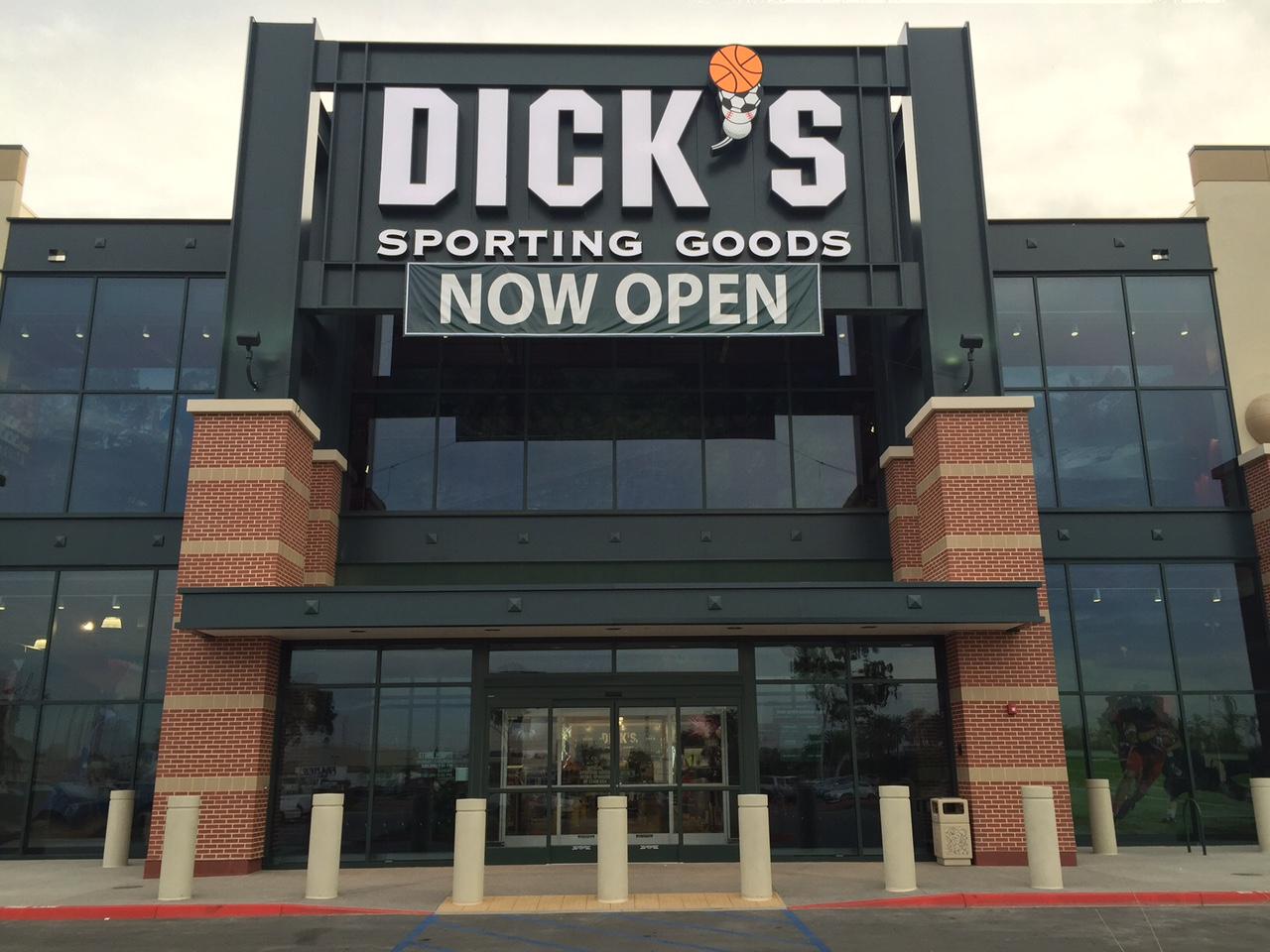 DICK'S Sporting Goods