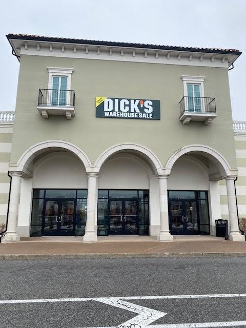 Dick's Sporting Goods