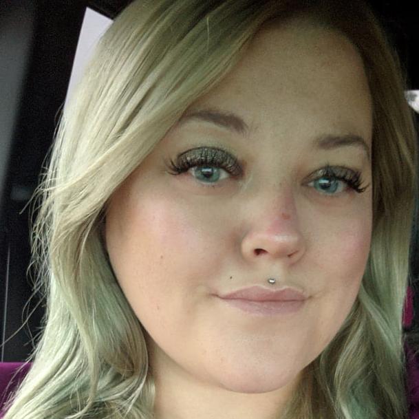 Tara Hiatt, Laboratory