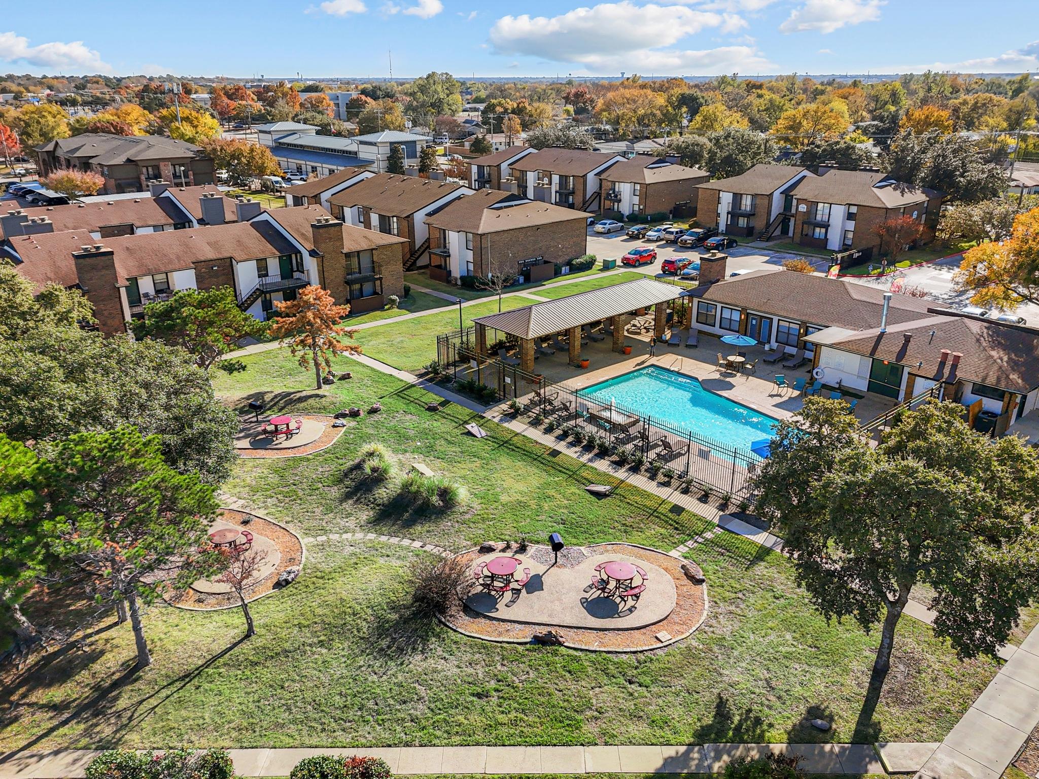 Pine Oaks Apartments