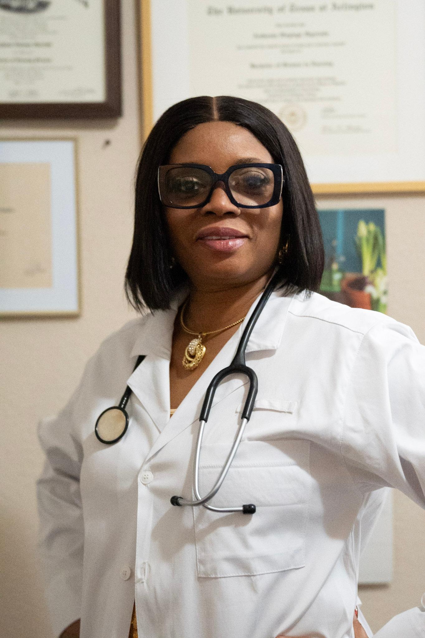 Dr. ANTHONIA OYERINDE, PMHNP