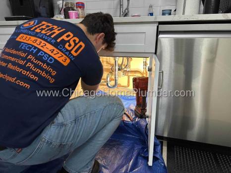 Chicago Home Plumber Tech PSD